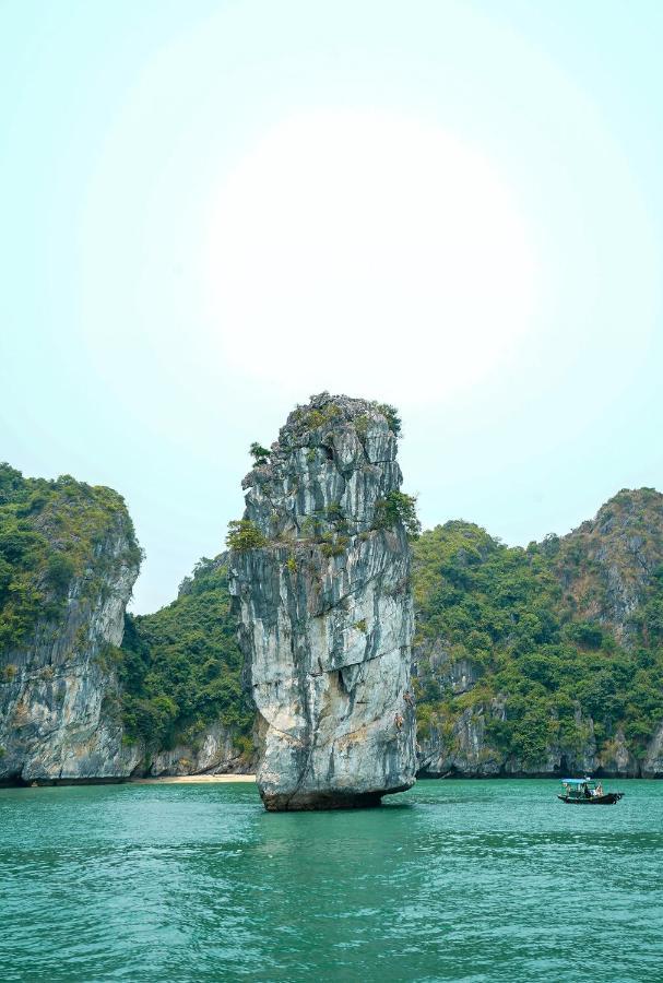 Halong Fantasea Cruise Hotel Ha Long Bagian luar foto