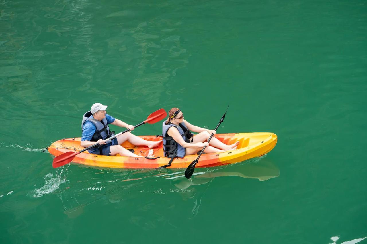 Halong Fantasea Cruise Hotel Ha Long Bagian luar foto