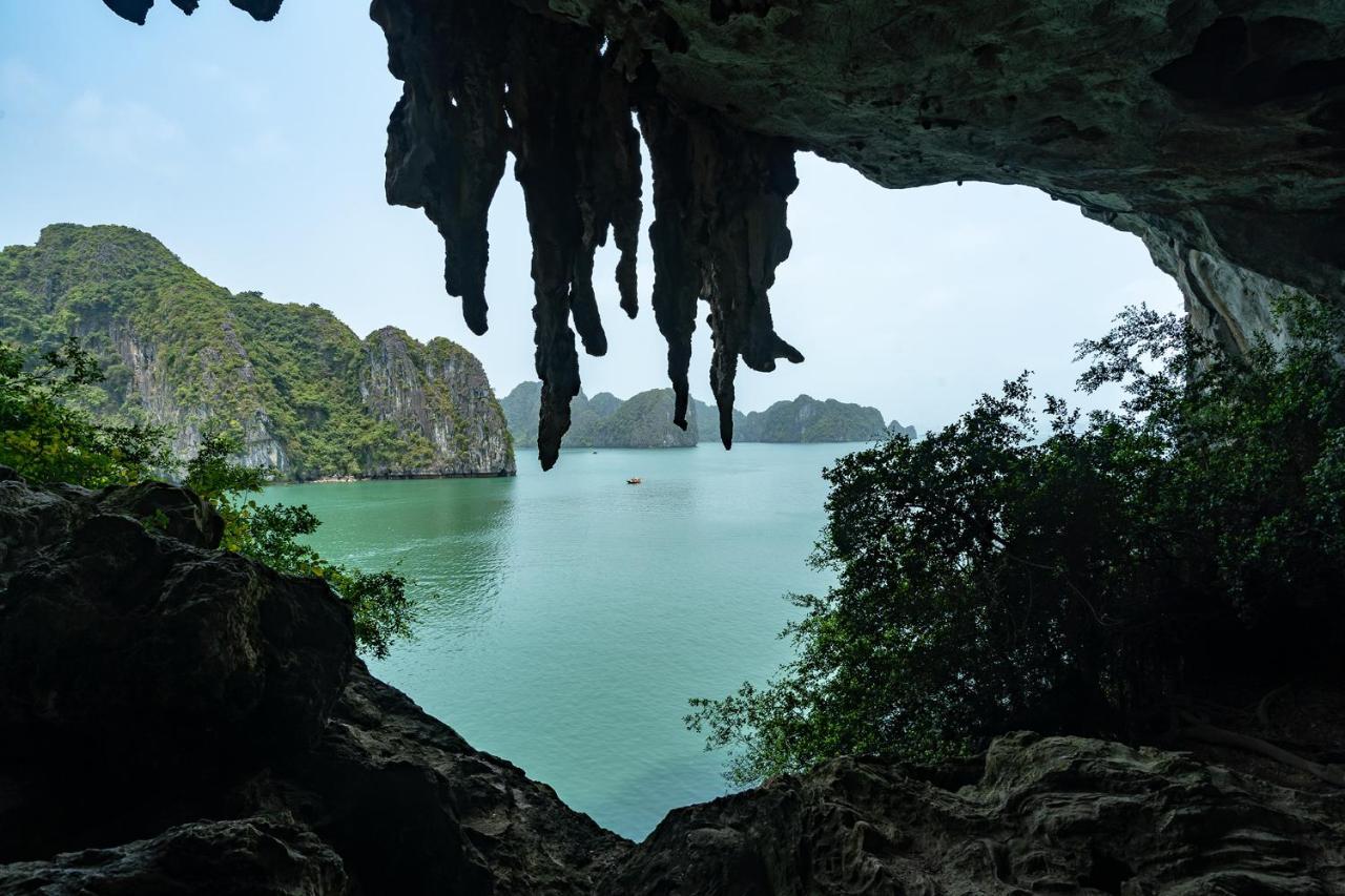 Halong Fantasea Cruise Hotel Ha Long Bagian luar foto