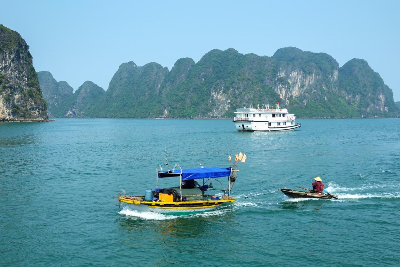 Halong Fantasea Cruise Hotel Ha Long Bagian luar foto