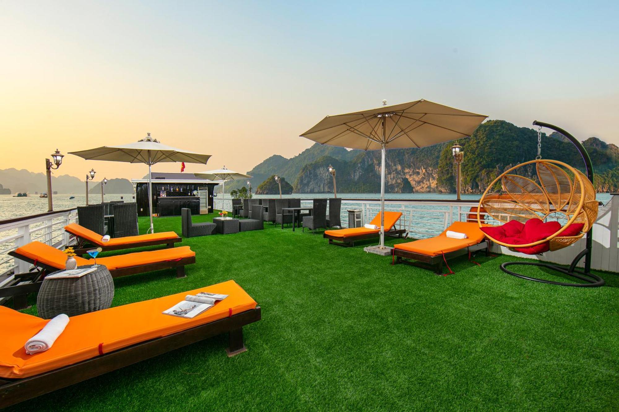 Halong Fantasea Cruise Hotel Ha Long Bagian luar foto