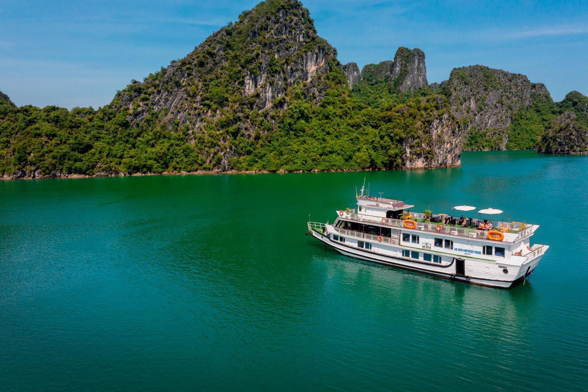 Halong Fantasea Cruise Hotel Ha Long Bagian luar foto