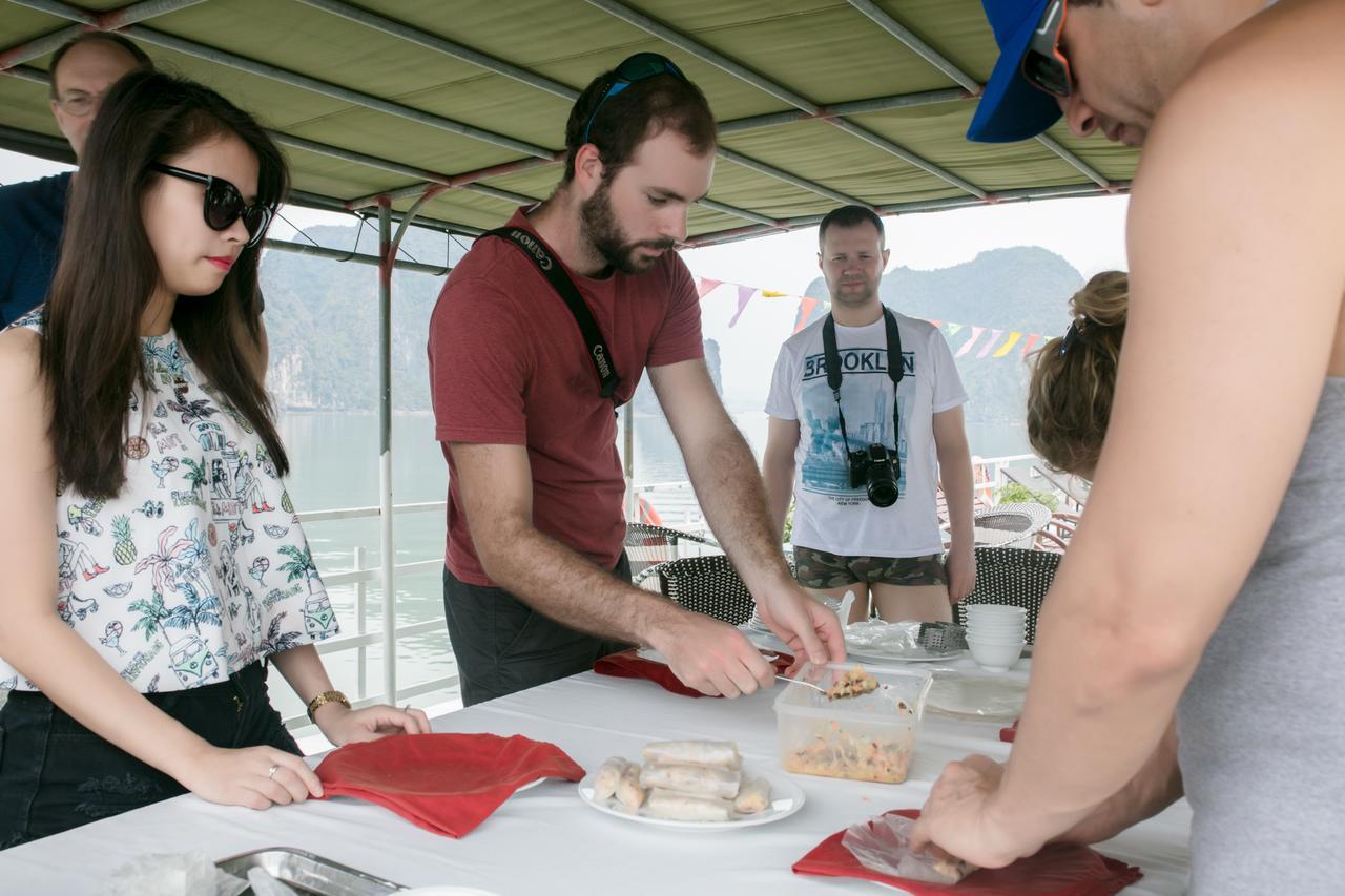 Halong Fantasea Cruise Hotel Ha Long Bagian luar foto