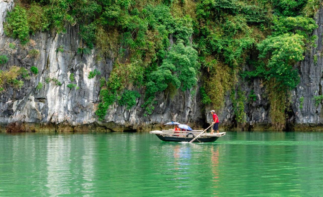 Halong Fantasea Cruise Hotel Ha Long Bagian luar foto